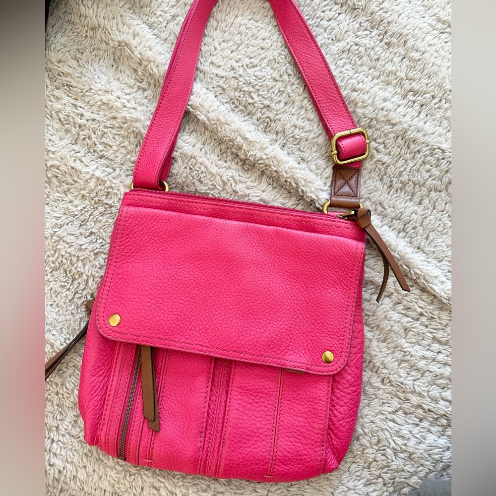 FOSSIL leather crossbody pebble leather NWOT PINK